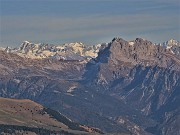 49 Zoom verso Presolana ed Adamello